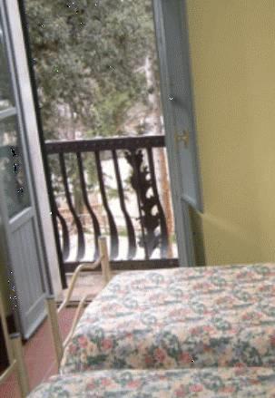Отель Ostello Palazzo Pierantoni
