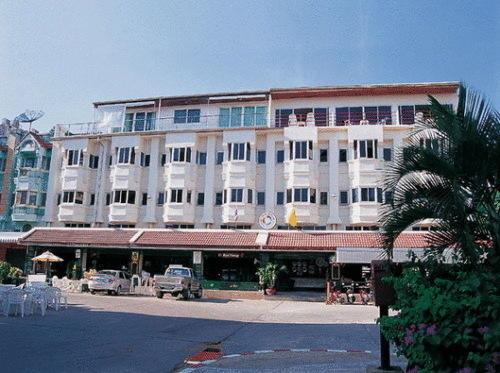 Отель Local Motion Inn