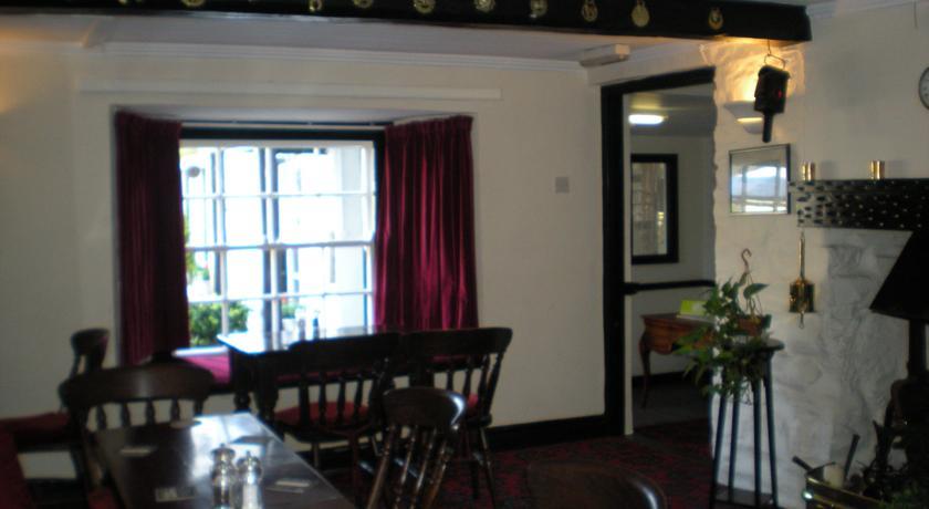 Отель The Black Bull Inn and Hotel