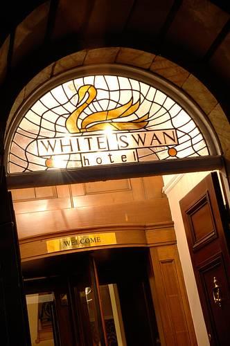 Отель White Swan Hotel