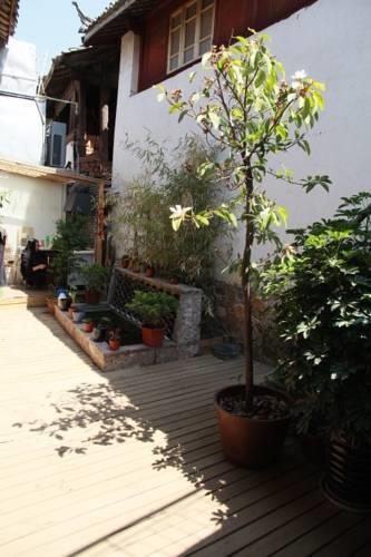Li Jiang Ya Yue Hostel