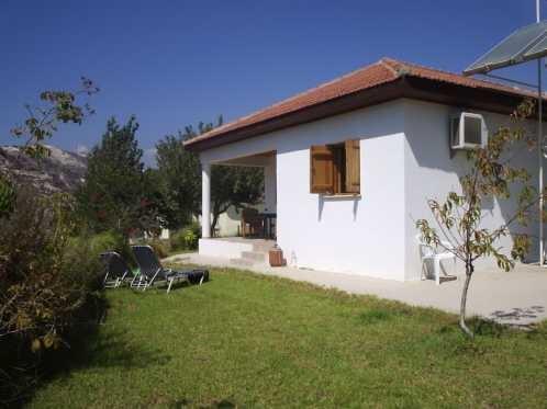 Отель Alonia House