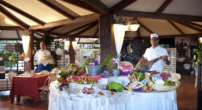 Отель Atahotel Tanka Village Golf & SPA