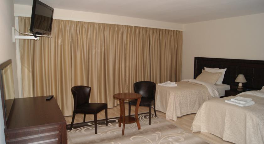Отель Hotel zum Sittich