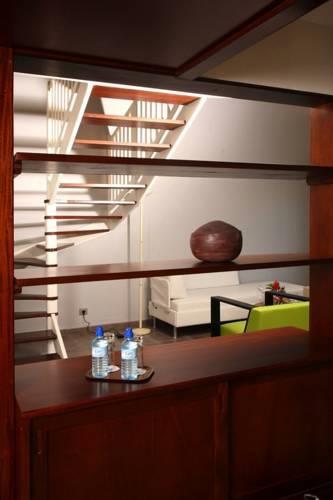 Отель Mahogany Hotel Residence & Spa