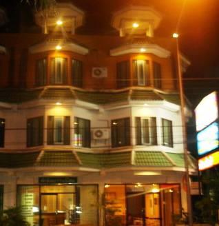 Thaksin Grand Home