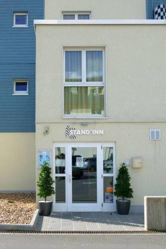 Отель Hotel-Restaurant Stand'Inn