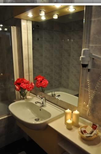 Отель Hotel Aprica