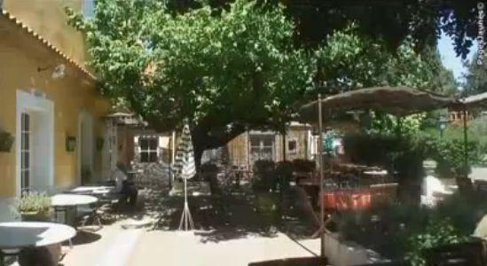 Отель Le Petit Manoir Logis