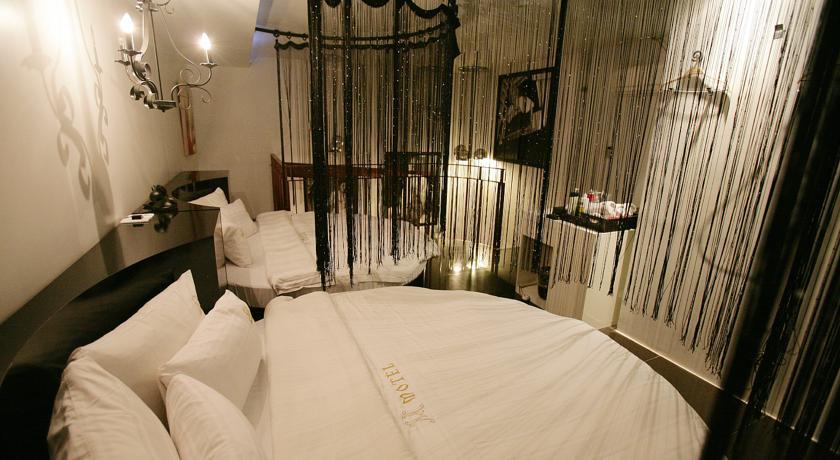 M2 Motel