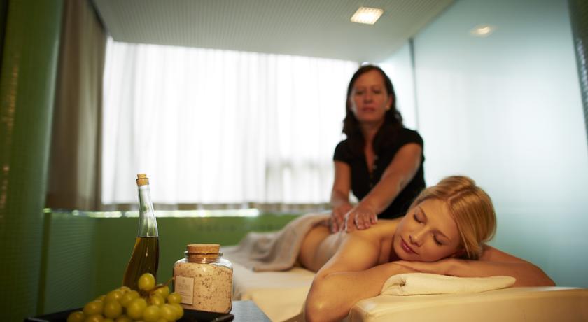 Отель LOISIUM Wine & Spa Resort Langenlois