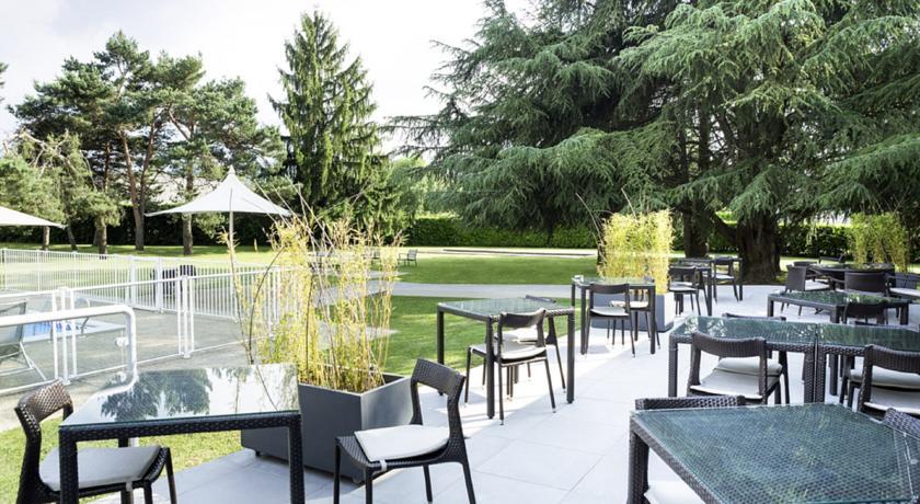 Отель Novotel Pau Lescar