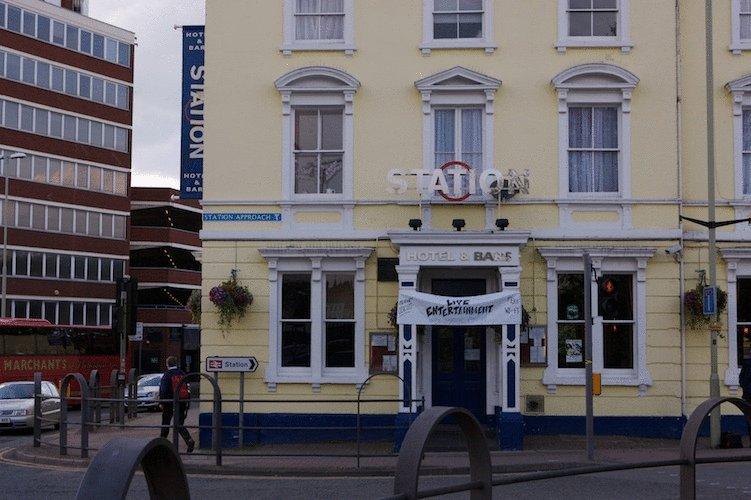 Отель Station Hotel – RelaxInnz