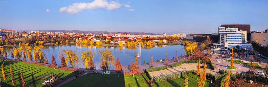 Отель Univers T Hotel
