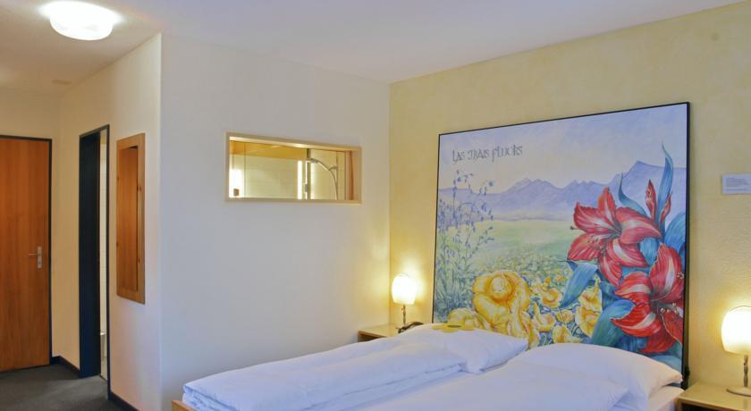 Отель Hotel Garni Chesa Mulin