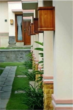 Отель Bali Puri Ratu Hotel