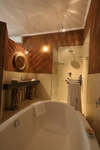 Отель African Rock Hotel
