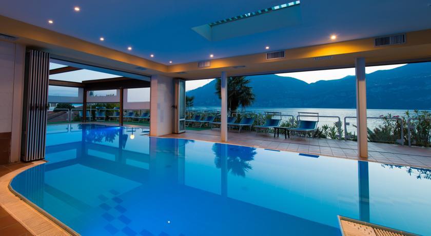 Отель Hotel Eden