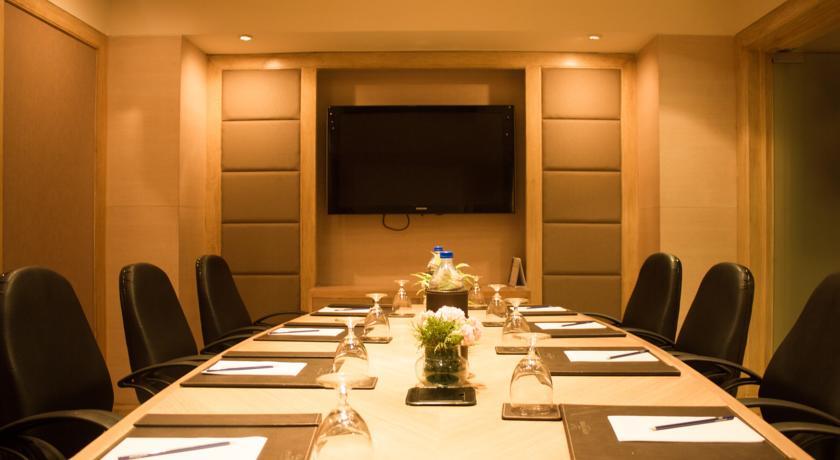 Optus Sarovar Premiere
