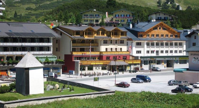 Отель Hotel Binggl