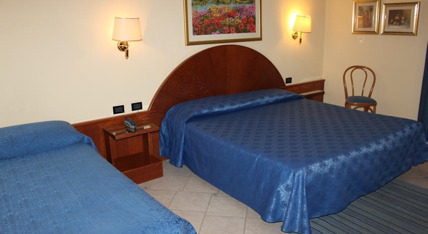 Отель Hotel Maritan