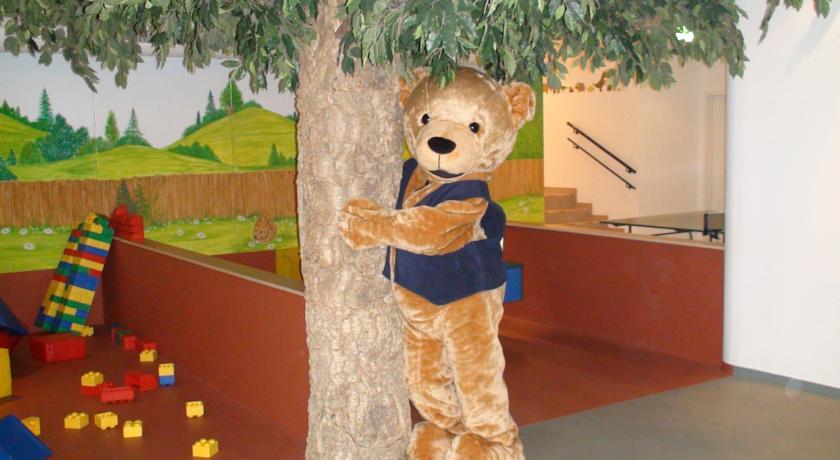Отель Familien & Kinderhotel Kaiserhof