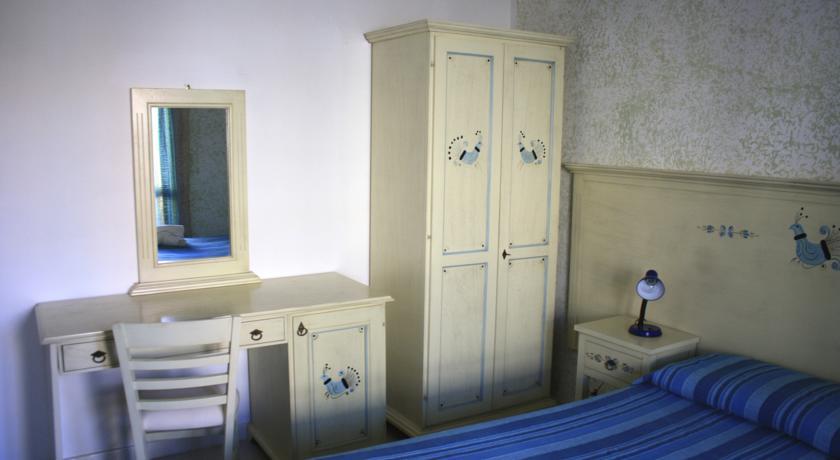 Апартаменты Hotel Residenziale Spiaggia Longa
