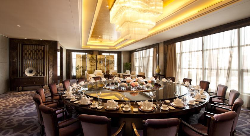 Отель DoubleTree by Hilton Langfang