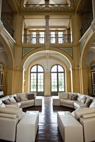 Отель Chateau La Canière