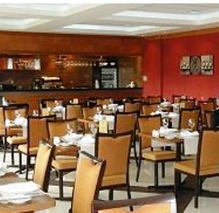 Отель Hotel Diego de Almagro Coyhaique