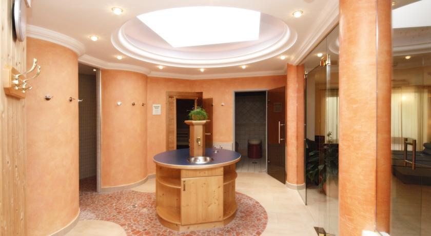 Отель Hotel Alpenklang