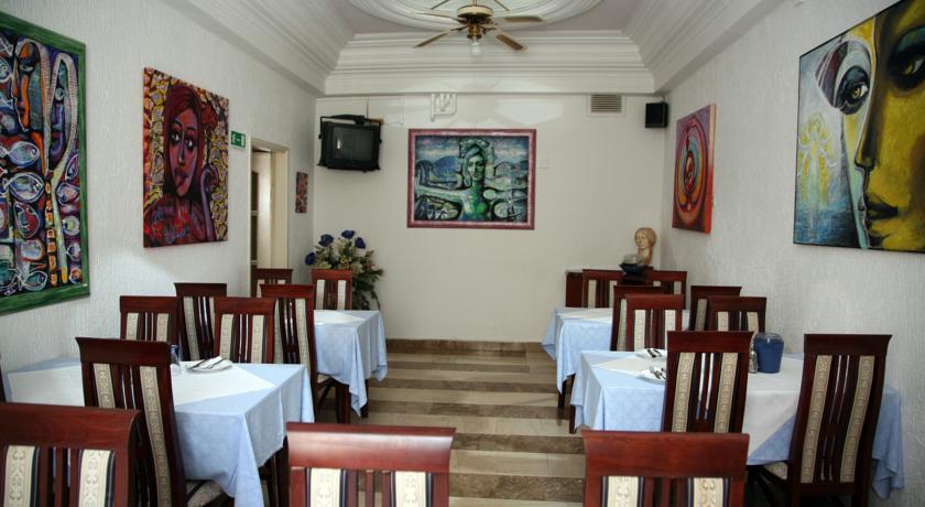 Hotel Omir