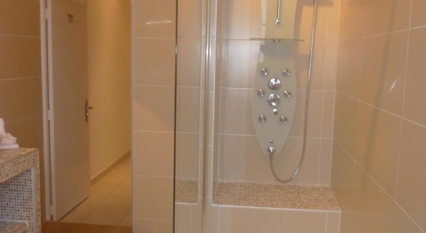 Апартаменты Residence Le Clos Rhea