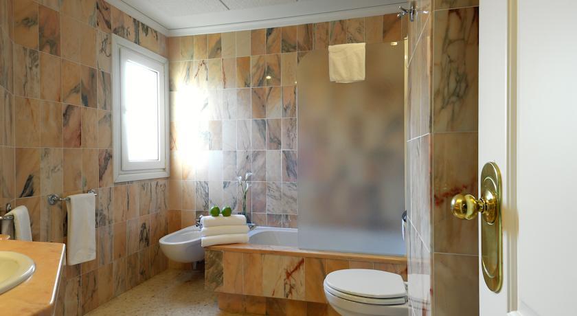 Отель Oliva Nova Golf Beach & Golf Hotel