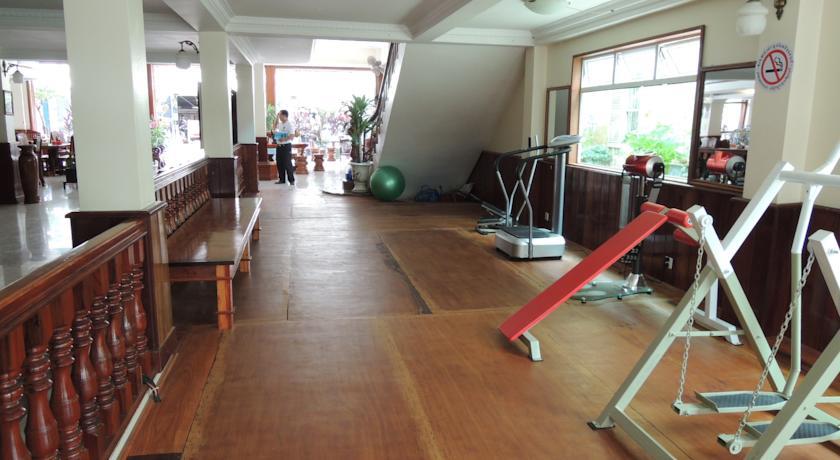 Отель Seng Hout Hotel
