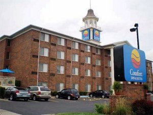 Отель Comfort Inn & Suites