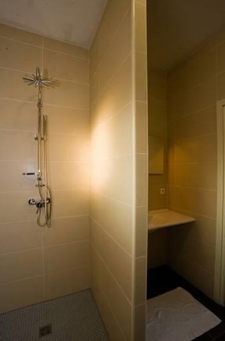 Отель Hôtel Fleur de Lys Hazebrouck