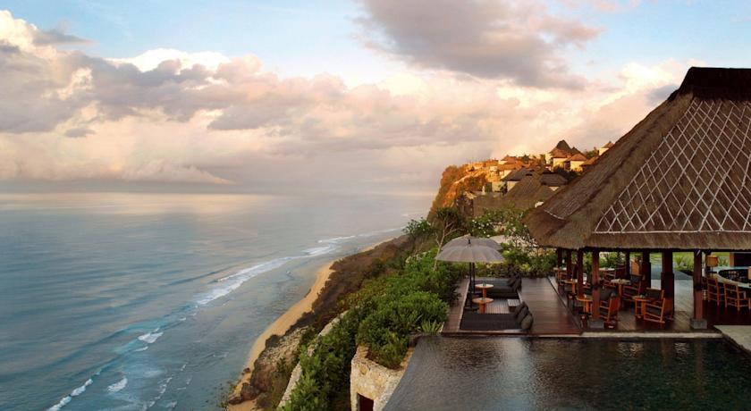 Отель Bulgari Hotels & Resorts Bali