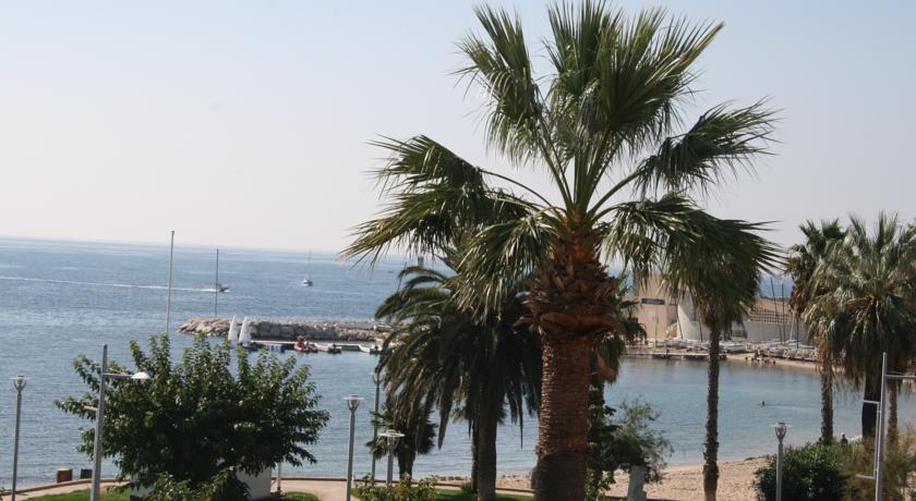 Отель Hotel de la baie