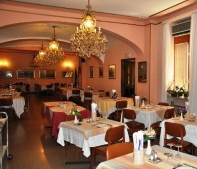 Отель Hotel Parmigiano