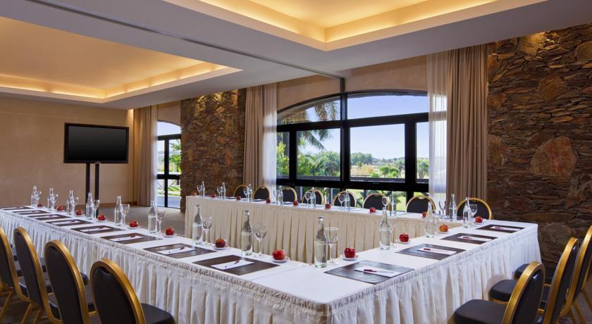 Отель Sheraton Colonia Golf And Spa Resort