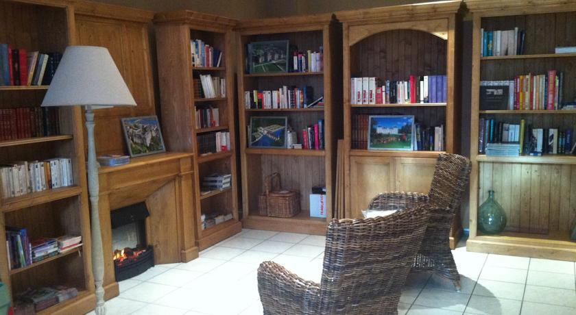 Отель Hotel Le Savoie