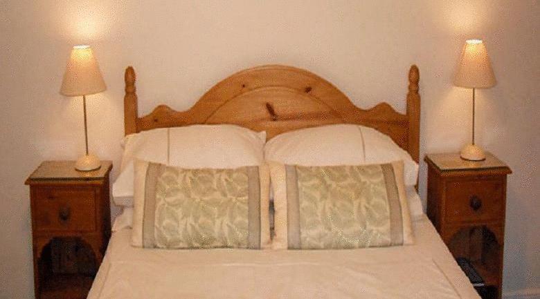Мини-отель Dolly Waggon Guest House