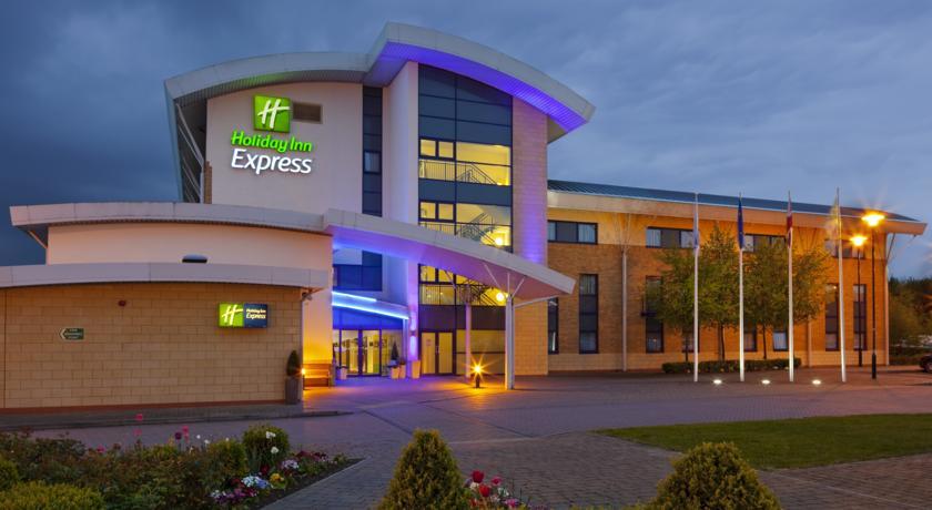 Отель Holiday Inn Express Northampton