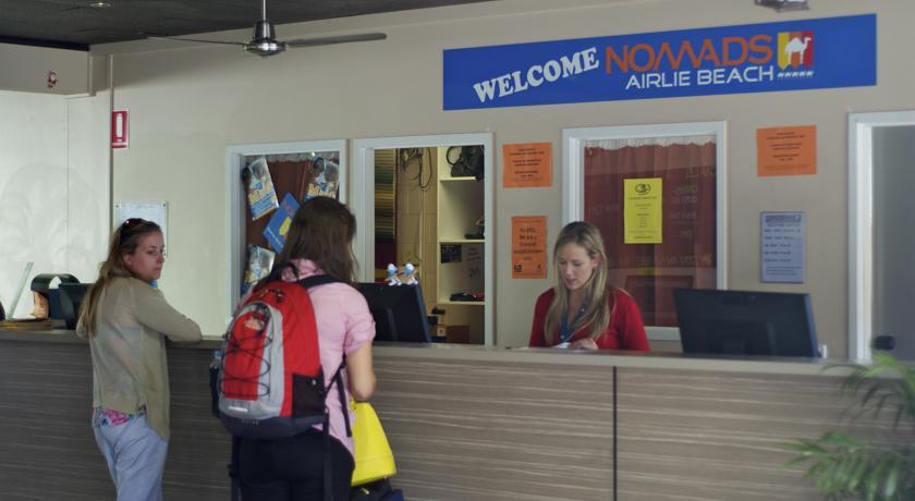 Хостел Nomads Airlie Beach