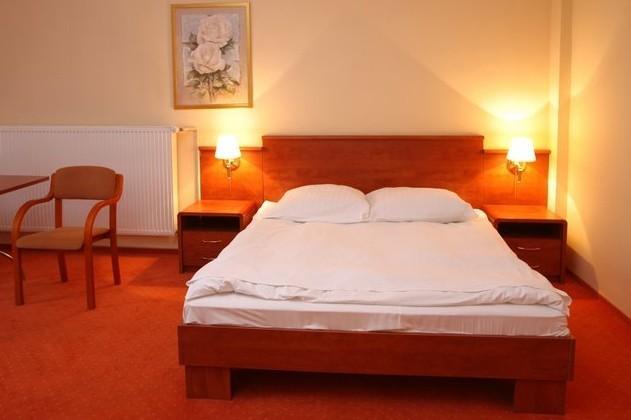 Отель Hotel Forum