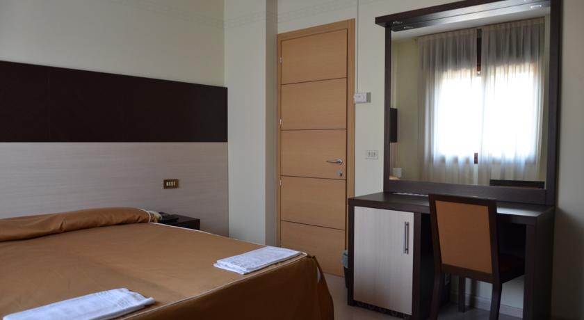 Отель Hotel Colombo