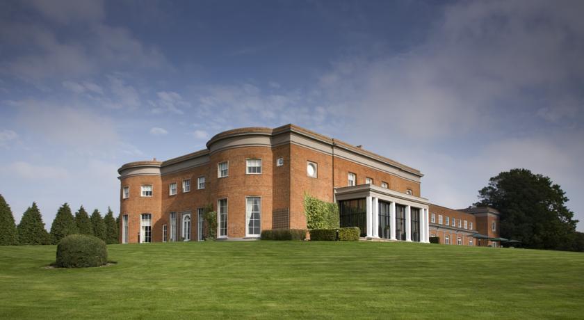 Отель De Vere Venue Highfield Park