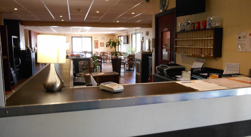 Отель Kyriad Chelles Centre
