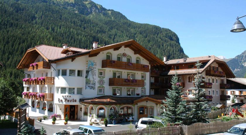 Отель Hotel La Perla